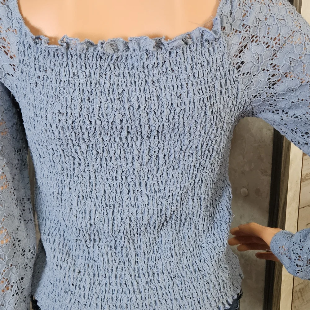 Planet Gold Blue Smocked Lace Long-Sleeve Top – XL NWT